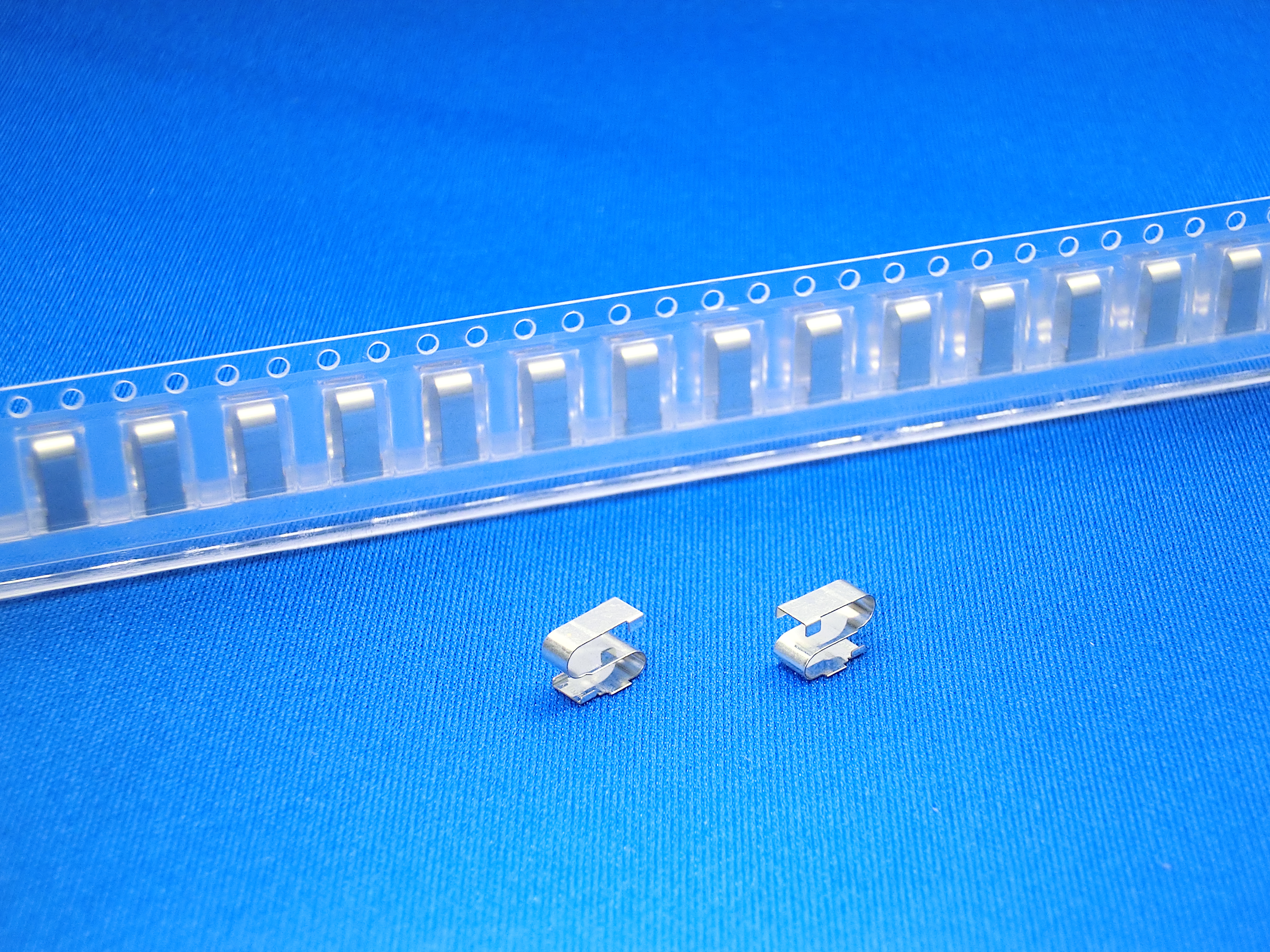 アースバネとは