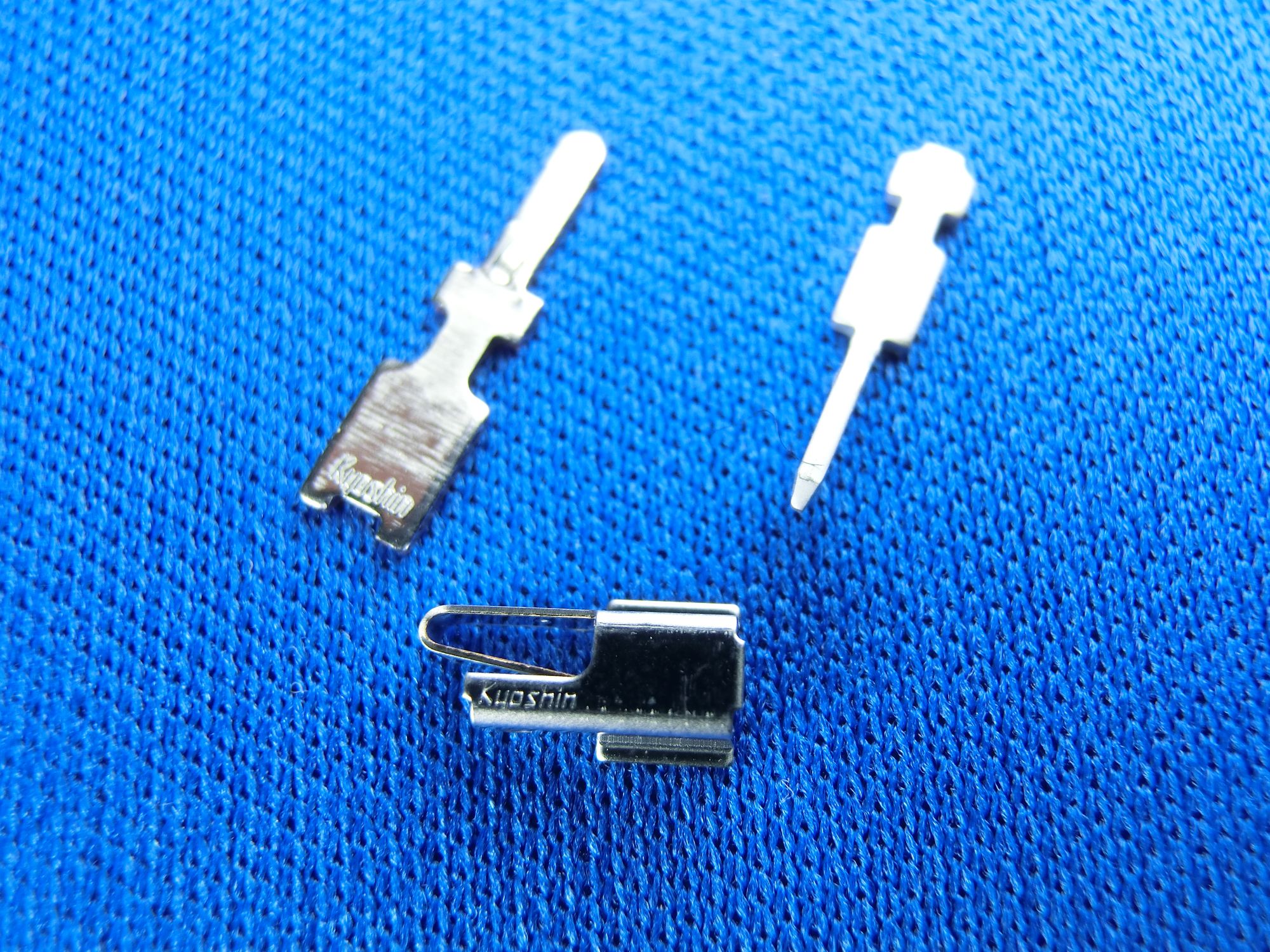 基板接続端子とは