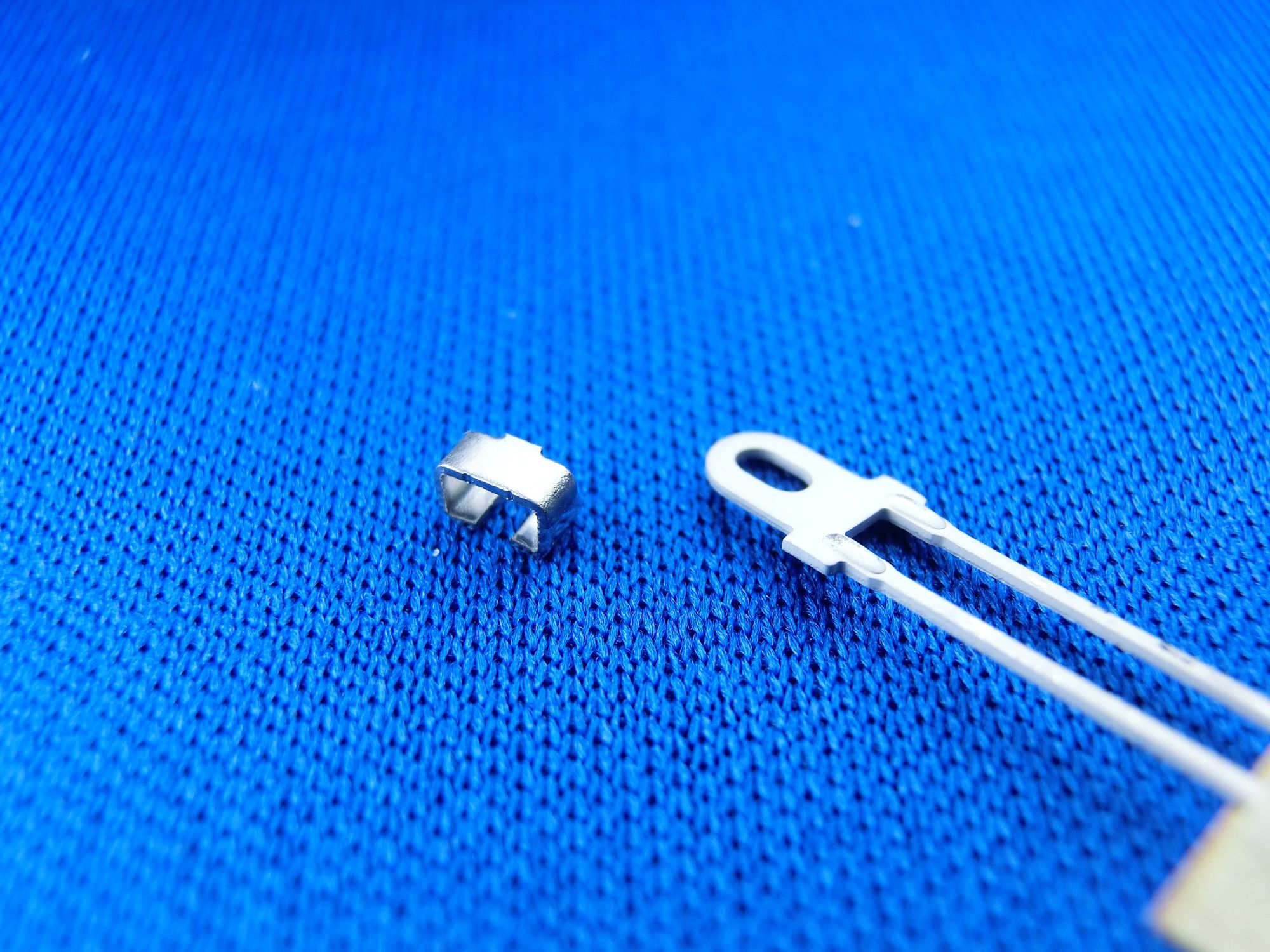 チェック端子とは