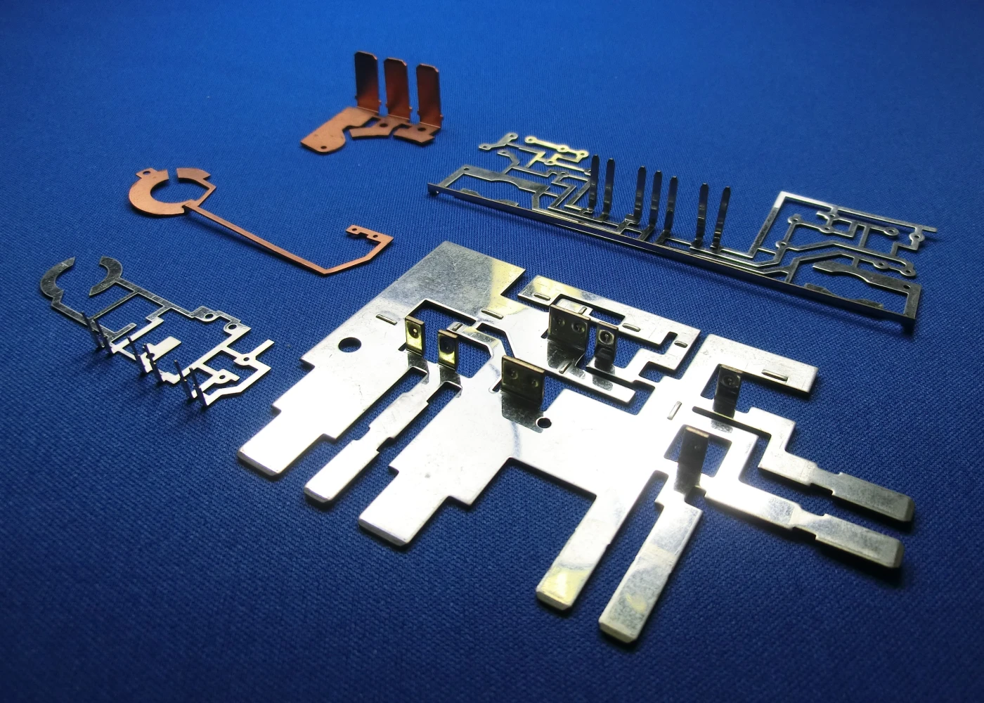 精密プレス部品